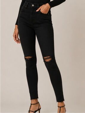 NWT AG The Farrah High Waist Raw Hem Ankle Skinny Jeans Distressed Size 28